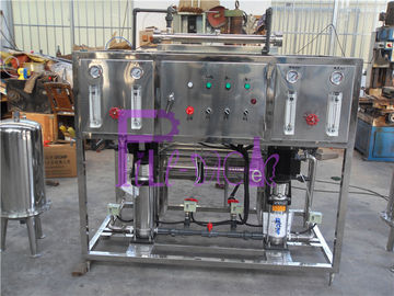 Jenis kecil Sistem RO Air Fiberglass Untuk Botol Line Produksi Air