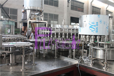 25000BPH Mesin Filling Botol Air Dengan Siemens PLC Dan Dua Potongan Konstruksi