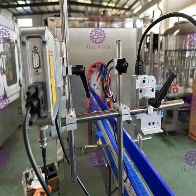 2 Kepala 120m / Min Mesin Coder Tanggal Inkjet Dengan Nozzle yang Dapat Disesuaikan