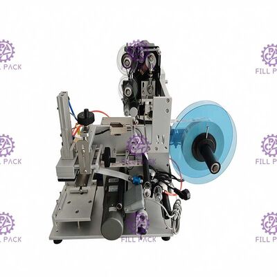 Mesin Pelabelan Botol Stiker Perekat 1800BPH Semi Otomatis Untuk Botol Persegi 3 Sisi