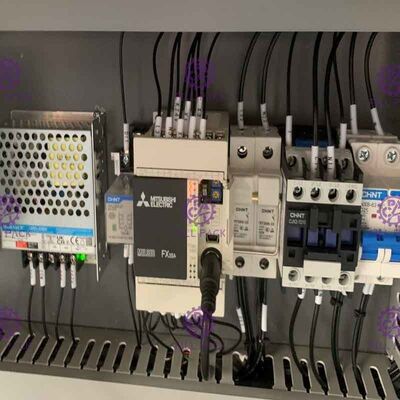 Satu Sisi 50bpm Botol Plastik Pet Mesin Pelabelan Perekat Diri