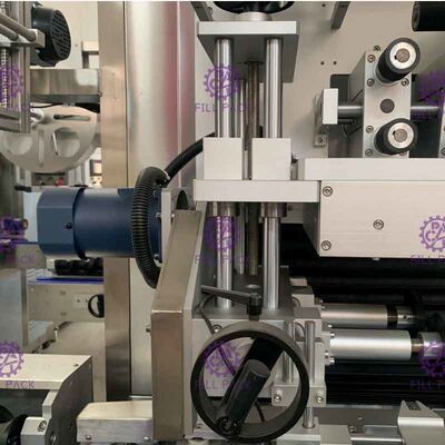 Otomatis ganda Feeding Jenis Botol Mesin Pelabelan Untuk PET / PVC Label 250BPM