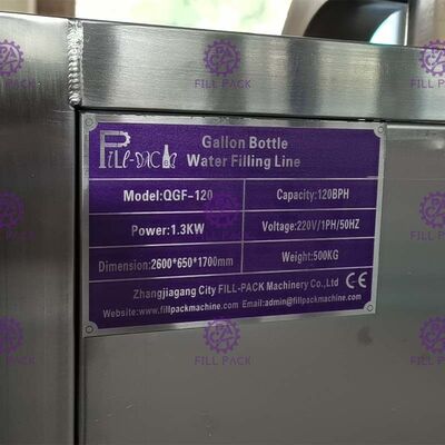 Pure Water Bottling Filling Machine 3 in 1 Monoblock Liquid Filler Peralatan