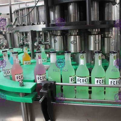 Mesin Pengisi Minuman Berkarbonasi Botol Kaca Monobloc 3 In 1 Dengan Tutup Cincin Tarik