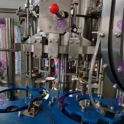 Kontrol layar sentuh otomatis Garis Pengisian Minuman Ringan Untuk Botol Kaca