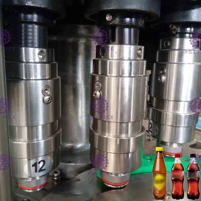Otomatis 8000BPH Plastik Soft Drink Filling Baris Untuk Minuman berkarbonasi