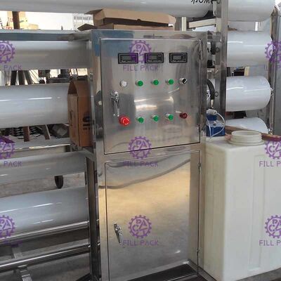 12TPH Fiberglass Housing RO Water Treatment System Dengan Aseptic Water Storage Tank