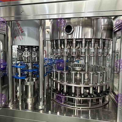 Mesin 10000BPH Non-berkarbonasi Plastik Air Bottling Dengan CIP Pembersihan Kepala