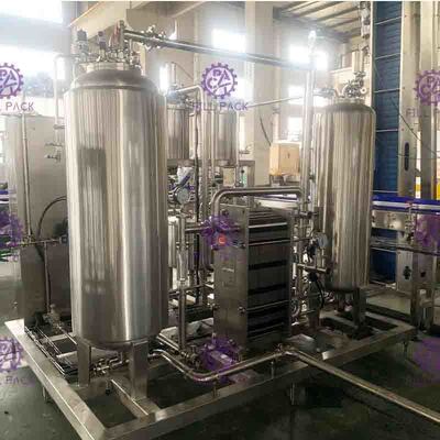 Rasio tinggi Soft Drink Membuat Mesin 9000L / H Dengan CO2 Minuman