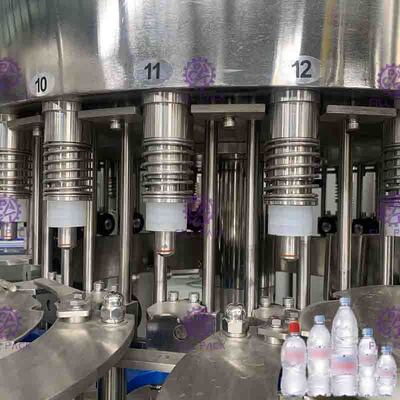 Mesin Capping Pengisian Air Mineral Monoblock 3 In 1 Pembilasan Botol Plastik 10000BPH