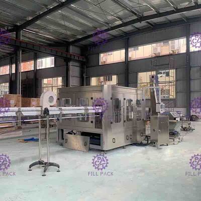 PLC Pengendalian Air Line Produksi, 15000BPH Botol Plastik Mesin Monoblock Filling