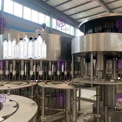 Mesin PET Botol Air Hygeian Tertutup Atas 15000BPH 32 Kepala Operasi PLC
