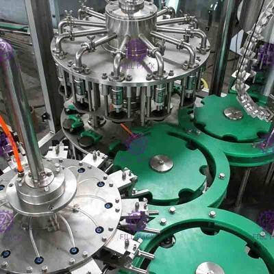 SUS316 contact parts Juice Filling Machine cocok untuk penggantian botol ukuran yang berbeda