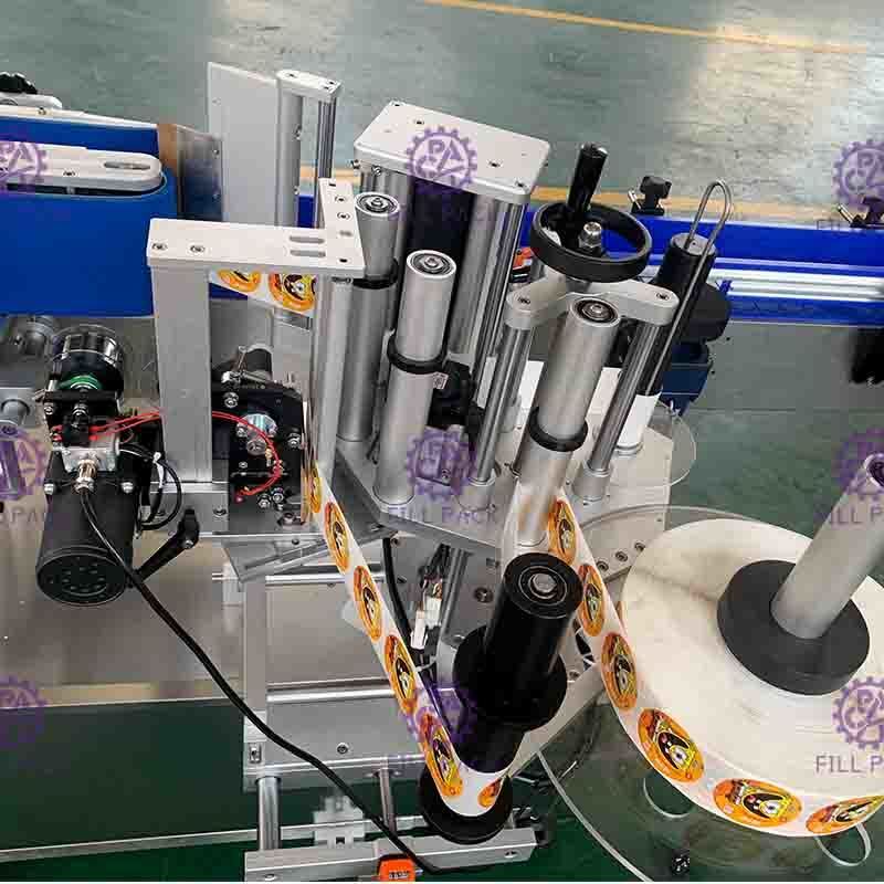 Single Head Automatic Bottle Labeling Machine, High Speed 40 ~ 180 b / min