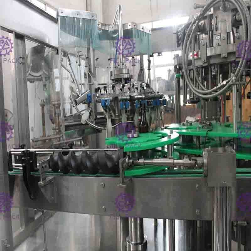 3 in 1 Botol Kaca Beer cuci Mengisi Sealing Machine, Botol Bir Filling Baris