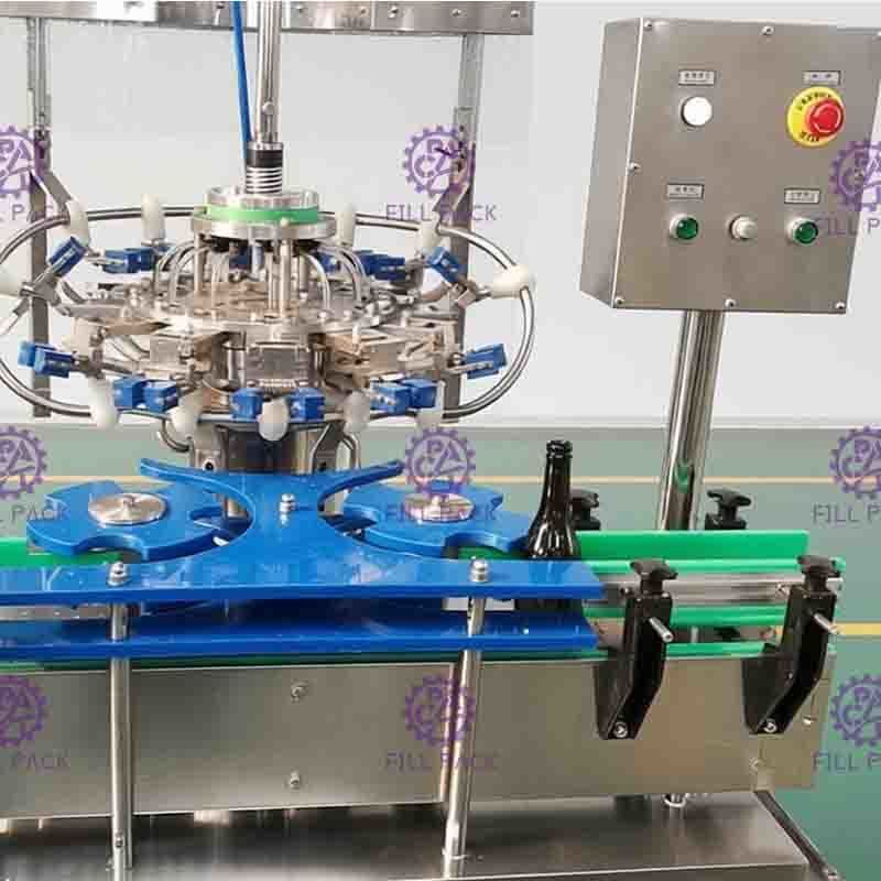 Satu unit dengan koneksi konveyor Beer Filler Machine NANQING mengisi katup