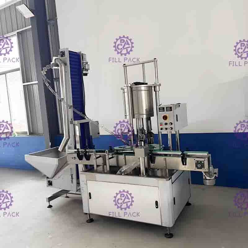 4 Kepala Otomatis PET Screw Botol Sealing / Capping / Capper Machine