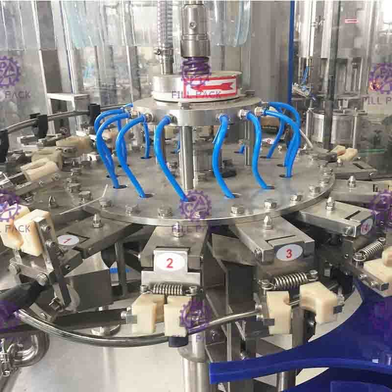 Kaca Plastik PET 3 In 1 Monobloc Gas Minuman Minuman Botol Anggur Air Mengisi Mesin / Peralatan / Tanaman / Syst