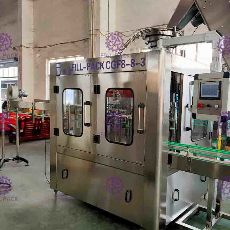 Full Auto 3000BPH Small PET Plastic Bottle 3 In 1 Water Filling Bottling Machine Untuk Air Minum Mineral Murni