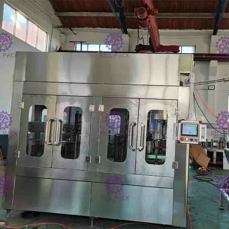 Sepenuhnya Otomatis 3 in 1 Mesin Pengisian Air Botol PET Untuk Air Mineral